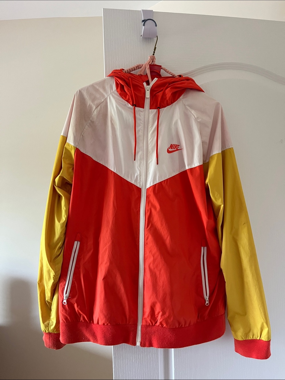 Nike Men’s Orange/Yellow/White Colorblock Windbreaker Jacket